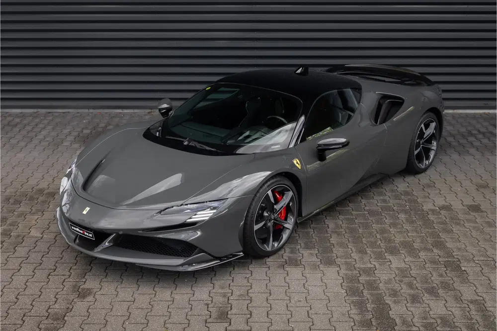 Ferrari SF90 Stradale 4.0 V8 Ext Fiorano Package uit 2021, foto 2