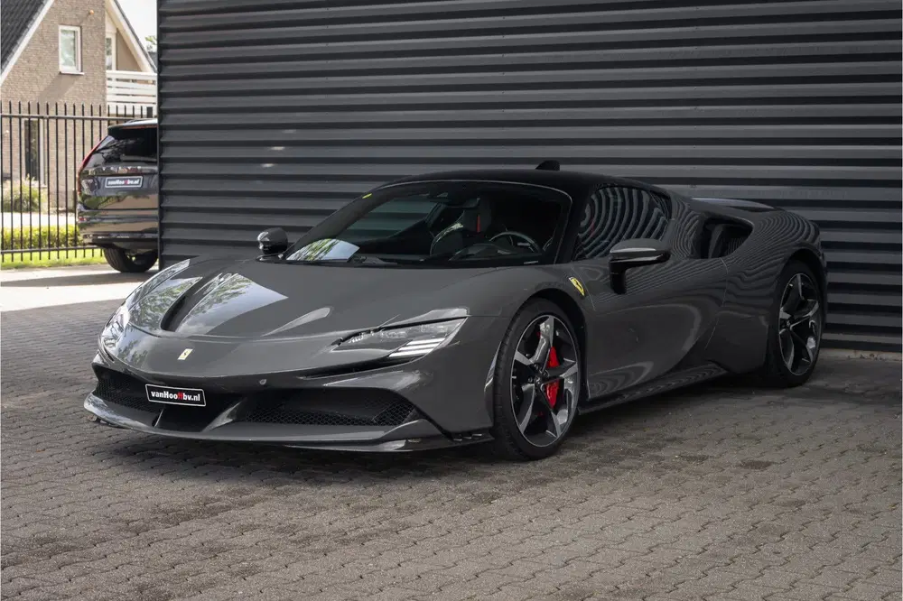Ferrari SF90 Stradale 4.0 V8 Ext Fiorano Package uit 2021, foto 4