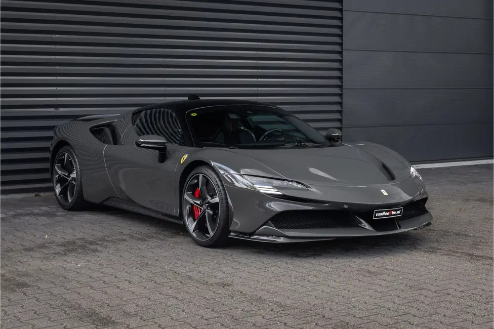 Ferrari SF90 Stradale 4.0 V8 Ext Fiorano Package uit 2021, foto 6