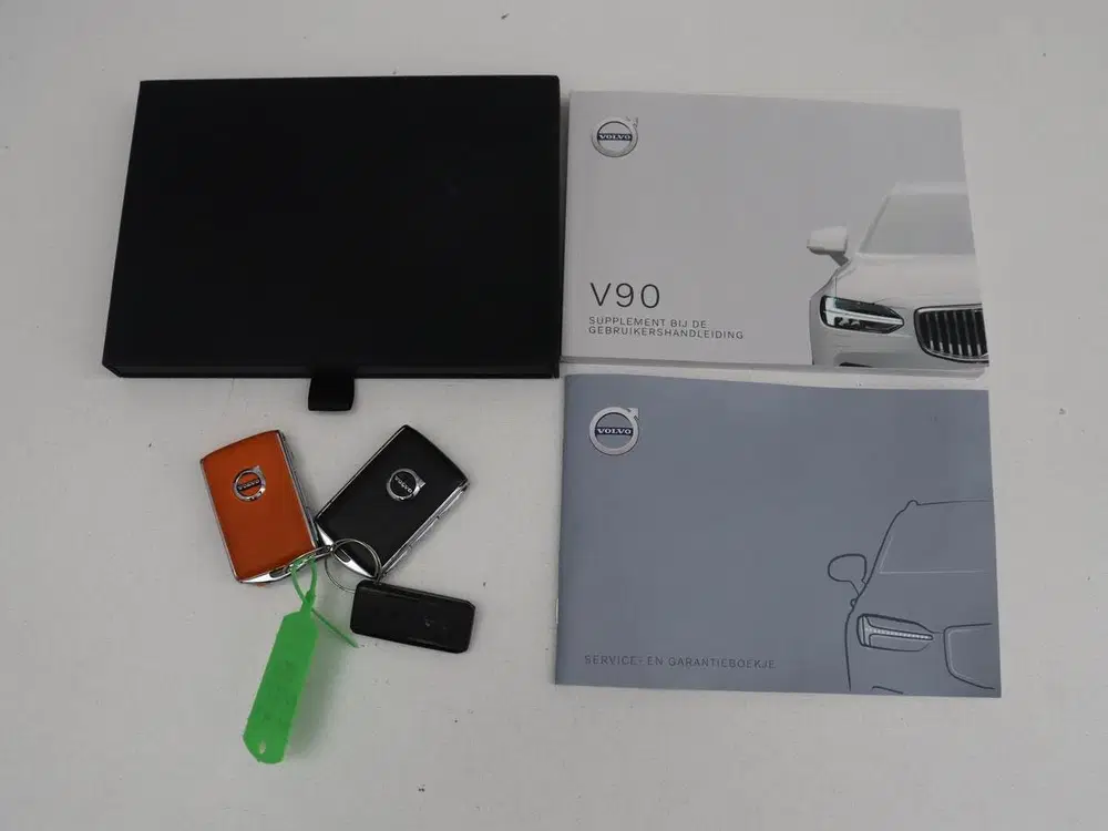 Volvo V90 2.0 B4 R-Design uit 2021, foto 15