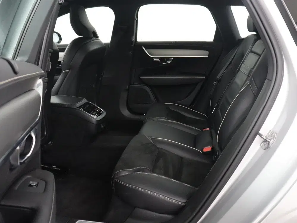 Volvo V90 2.0 B4 R-Design uit 2021, foto 7