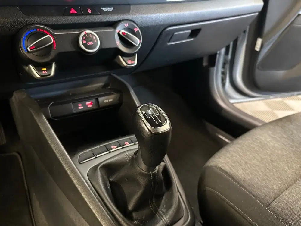 Kia Stonic 1.0 T-GDi uit 2020, foto 13