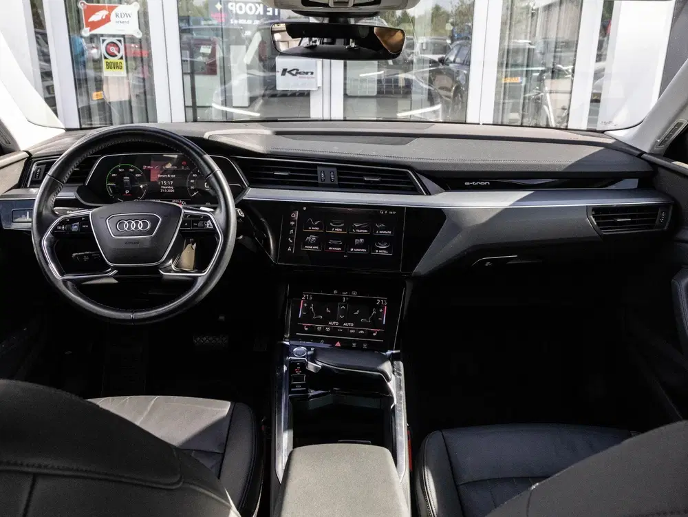Audi e-tron e-tron 50 quattro Launch edition plus 71 k uit 2019, foto 2