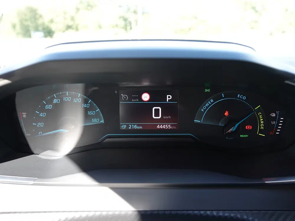 Peugeot 208 EV Blue Lease Active 50 kWh NAVI uit 2021, foto 15