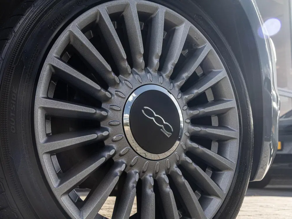 Fiat 500C 0.9 TwinAir Turbo Lounge uit 2019, foto 7