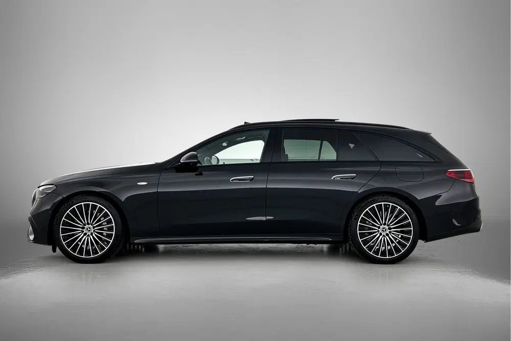 Mercedes-Benz E-Klasse 300 e Sport Edition uit 2025, foto 3