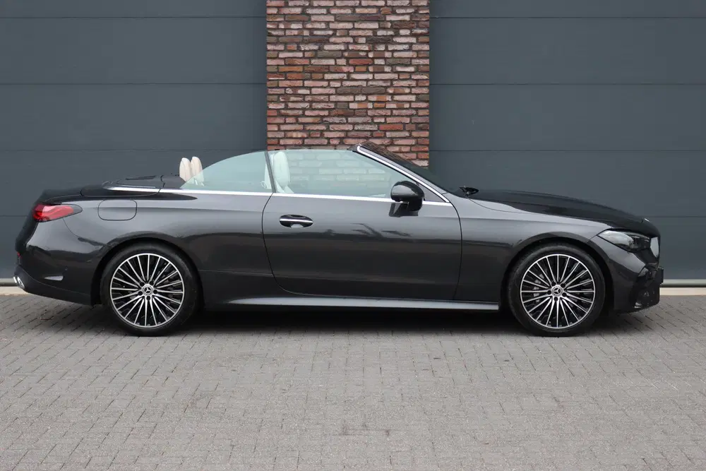 Mercedes-Benz CLE 180 AMG Line uit 2025, foto 11
