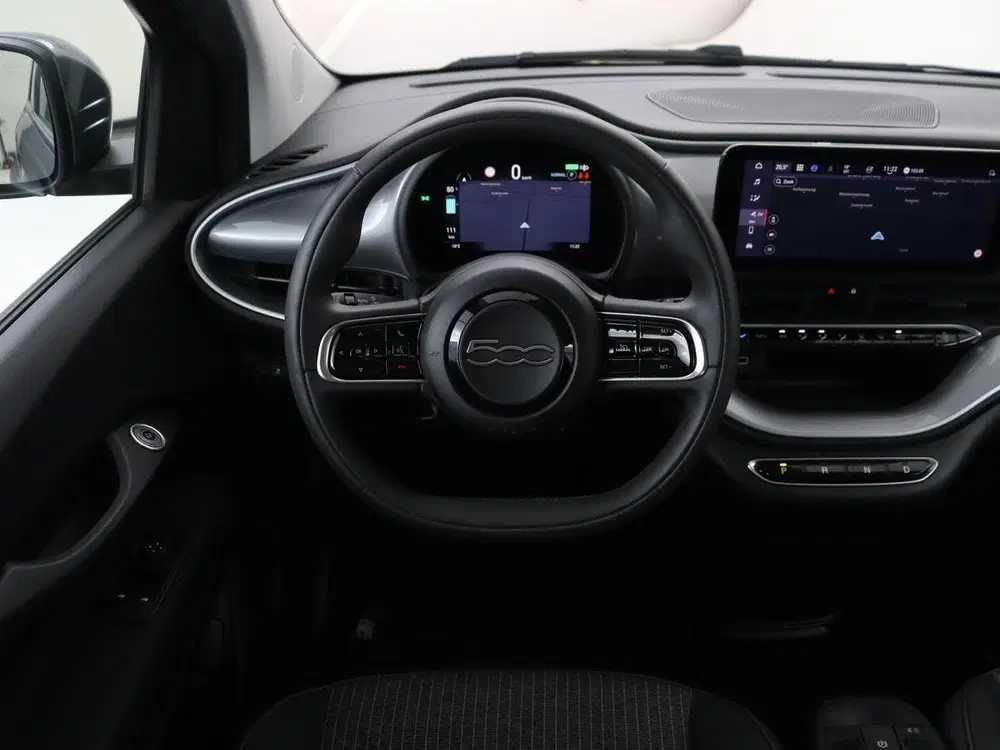 Fiat 500 Icon 24 kWh uit 2023, foto 4
