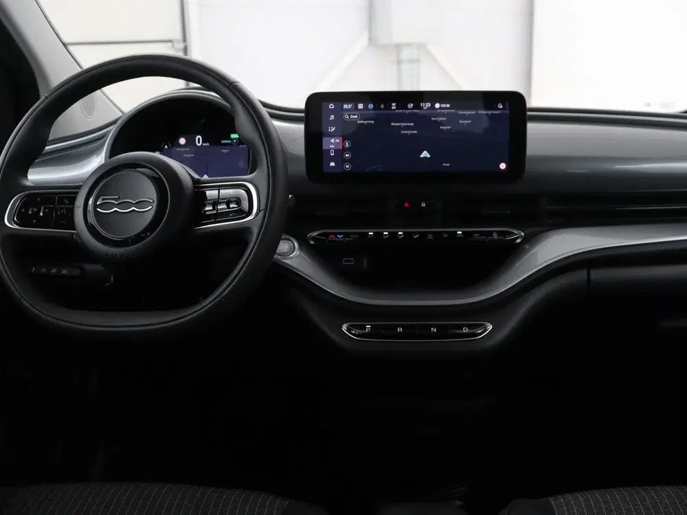 Fiat 500 Icon 24 kWh uit 2023, foto 9