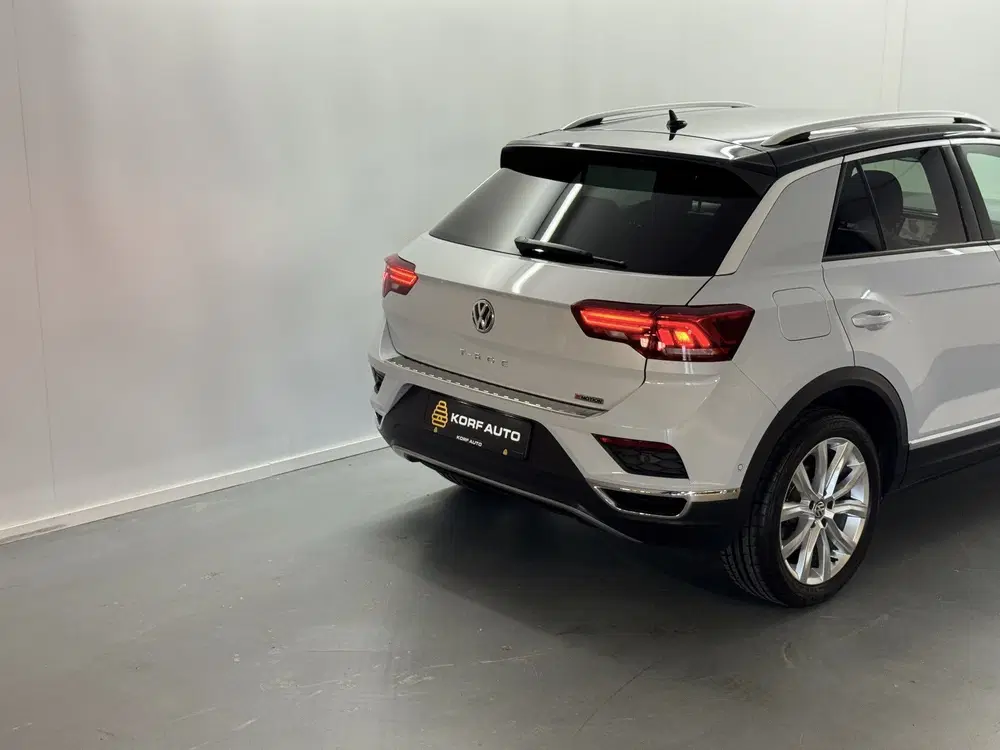Volkswagen T-Roc 2.0 TSI 4Motion Sport DSG uit 2019, foto 15