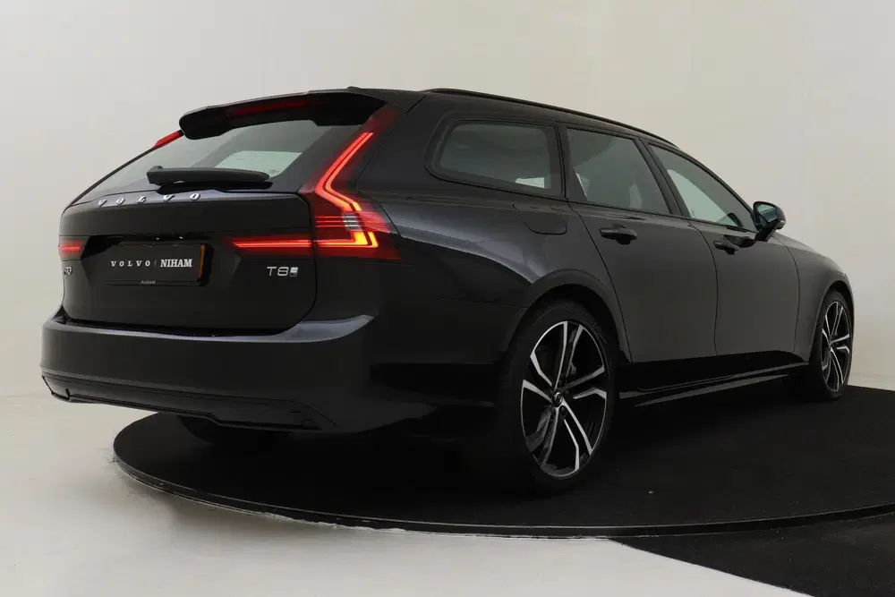 Volvo V90 T8 PLUG-IN HYBRID AWD ULTRA EXECUTIVE EDIT uit 2025, foto 3