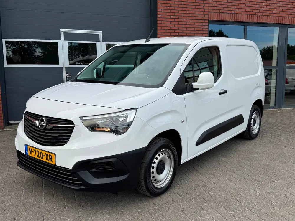 Opel Combo 1.6D L1H1 Airco Carplay Cruise Edition uit 2019, foto 2