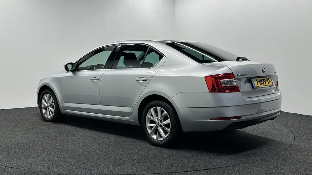 Skoda Octavia 1.0 TSI Greentech Style Business NAVI CARP uit 2019, foto 4