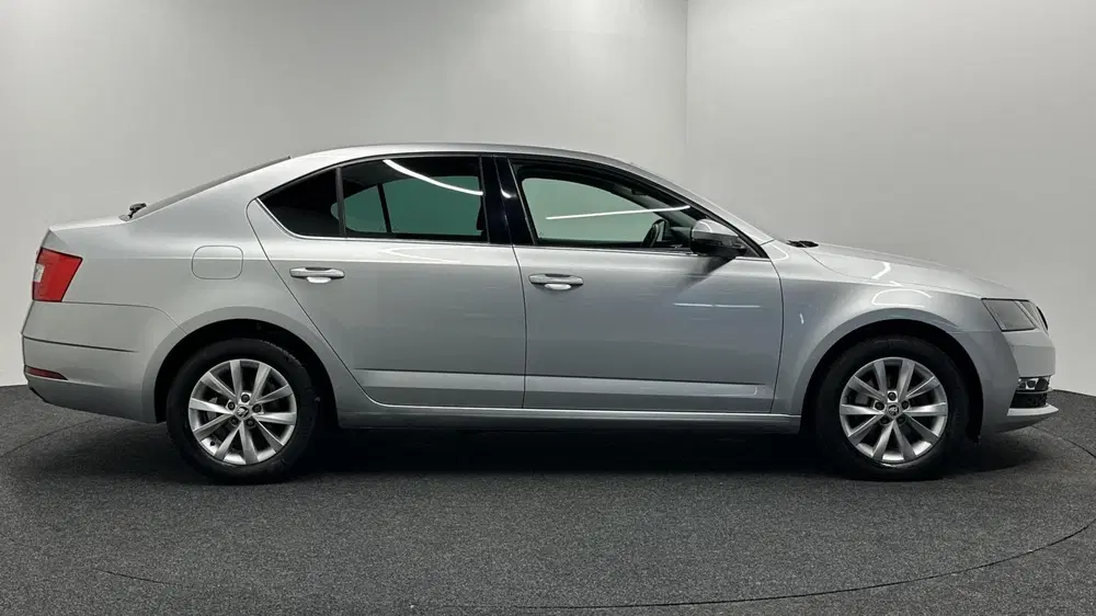 Skoda Octavia 1.0 TSI Greentech Style Business NAVI CARP uit 2019, foto 9
