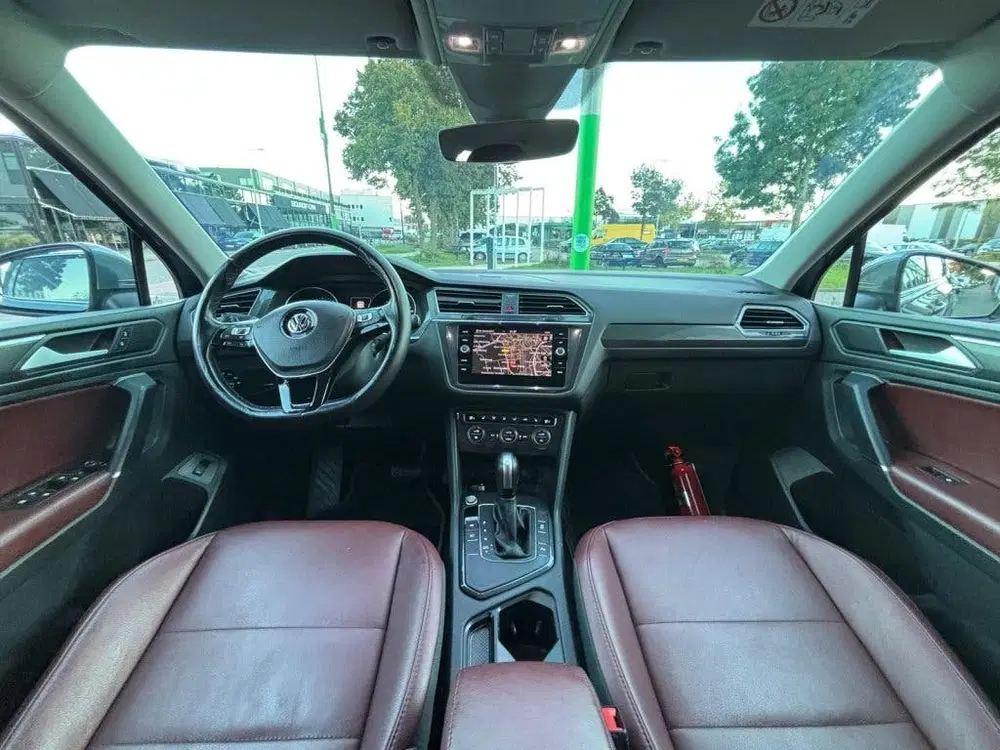 Volkswagen Tiguan Allspace 1.5 TSI Highl. 7p. leer automaat uit 2020, foto 2