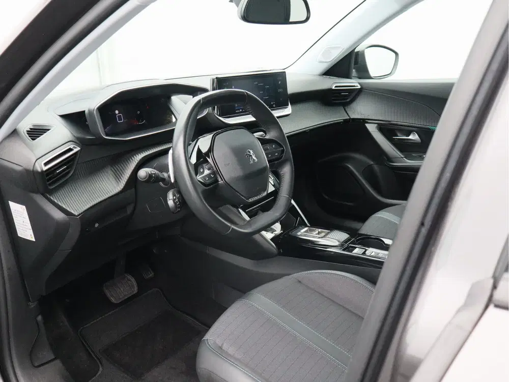 Peugeot 2008 1.2 PureTech Allure Pack uit 2022, foto 7