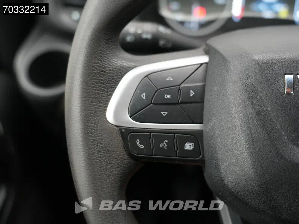 Iveco Daily 3.0L Kipper met Kist 3500kg trekhaak Airco uit 2020, foto 13