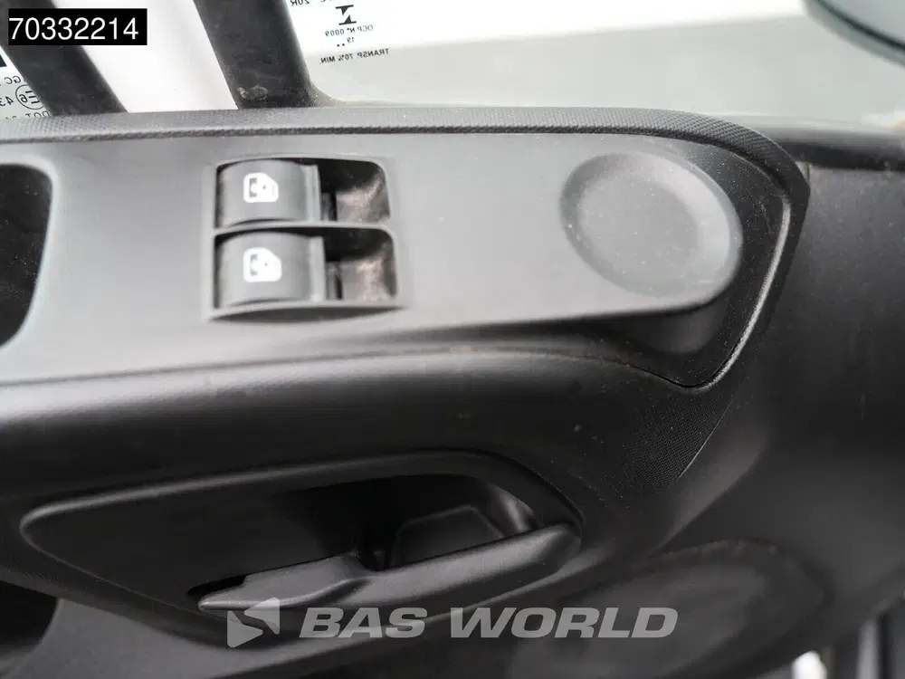 Iveco Daily 3.0L Kipper met Kist 3500kg trekhaak Airco uit 2020, foto 15
