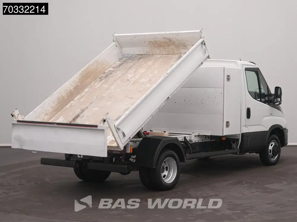 Iveco Daily 3.0L Kipper met Kist 3500kg trekhaak Airco uit 2020, foto 2