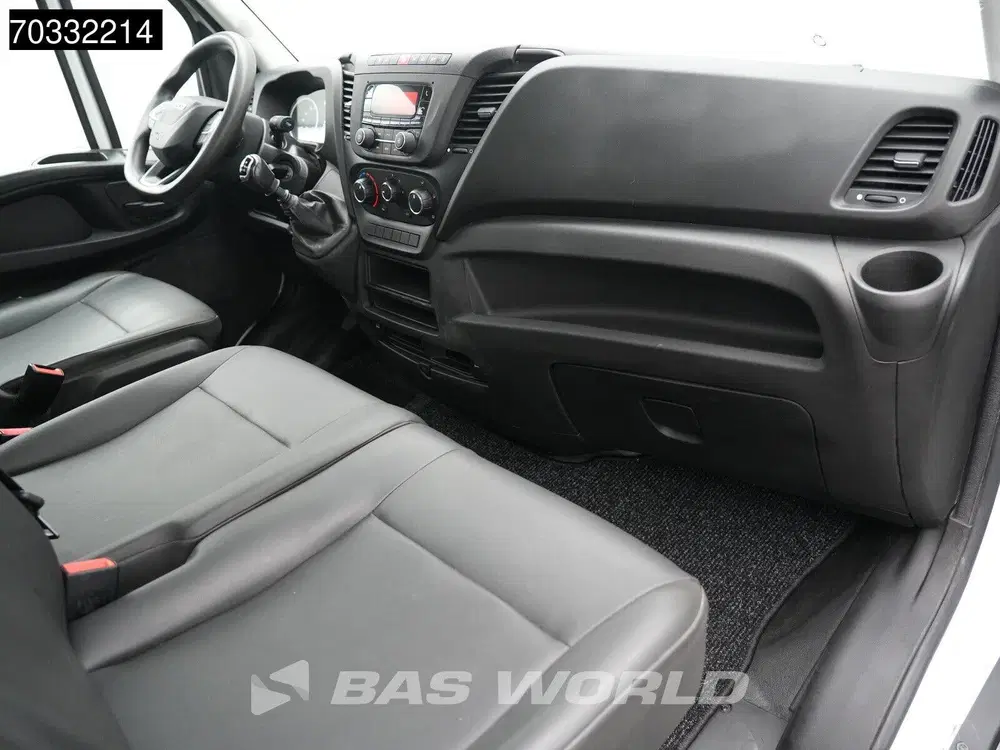 Iveco Daily 3.0L Kipper met Kist 3500kg trekhaak Airco uit 2020, foto 9