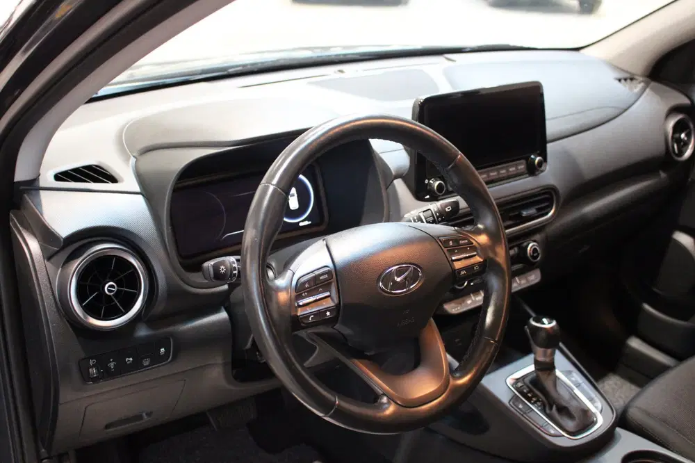 Hyundai KONA 1.6 GDI HEV Camera uit 2022, foto 2