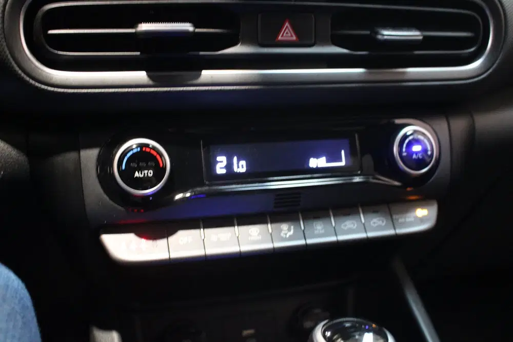 Hyundai KONA 1.6 GDI HEV Camera uit 2022, foto 4