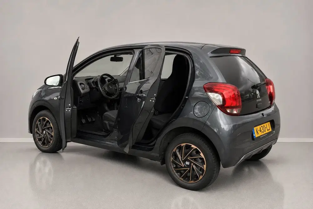 Peugeot 108 1.0 e-VTi Active uit 2021, foto 11