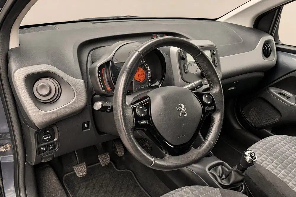 Peugeot 108 1.0 e-VTi Active uit 2021, foto 13