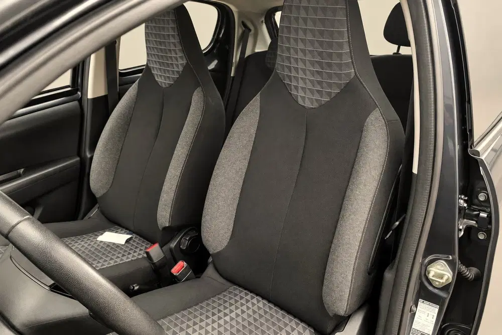 Peugeot 108 1.0 e-VTi Active uit 2021, foto 14