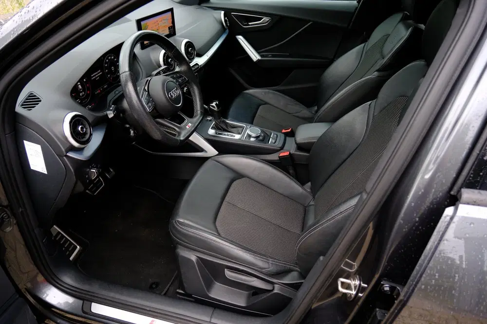 Audi Q2 35 TFSI S Edition Aut. Navi uit 2021, foto 2