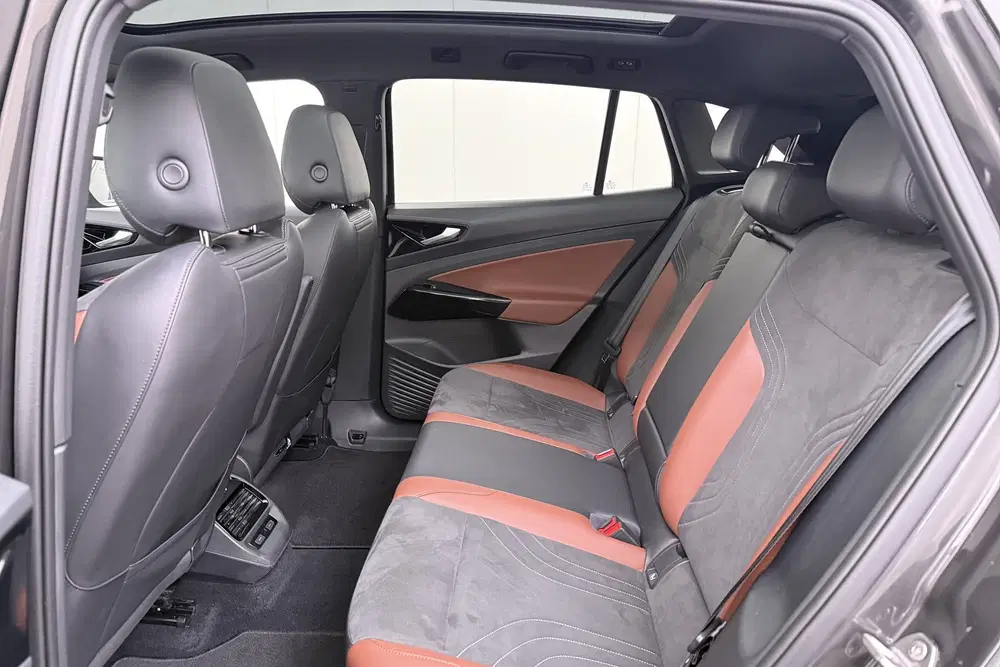 Volkswagen ID.4 Family 77 kWh Pano-dak 20'LMV Camera Alaca uit 2021, foto 12