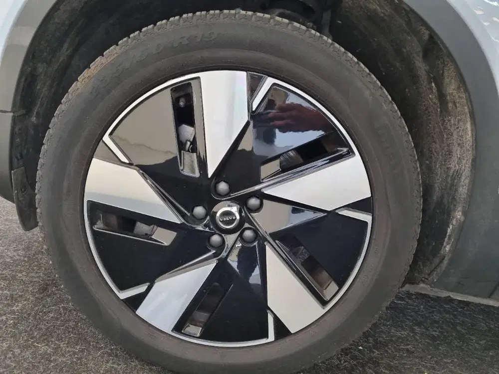 Volvo EX40 Single Motor Extended Range Plus 82 kWh uit 2025, foto 10