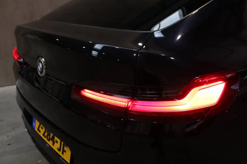 BMW X4 XDrive20i High Executive M-Pakket uit 2021, foto 13