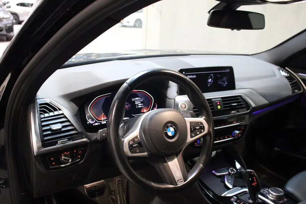 BMW X4 XDrive20i High Executive M-Pakket uit 2021, foto 4