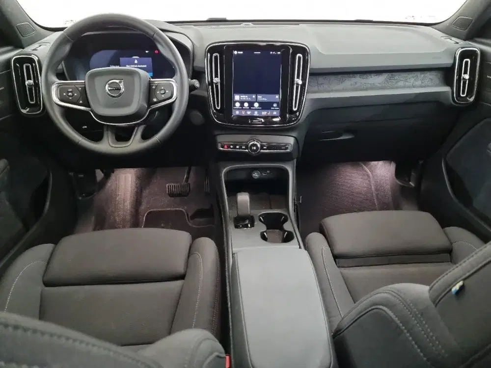 Volvo EX40 Single Motor Extended Range Plus 82 kWh uit 2025, foto 4