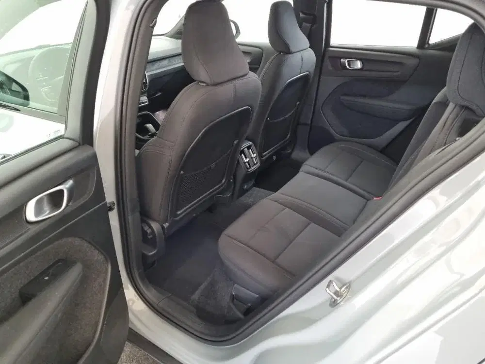 Volvo EX40 Single Motor Extended Range Plus 82 kWh uit 2025, foto 6