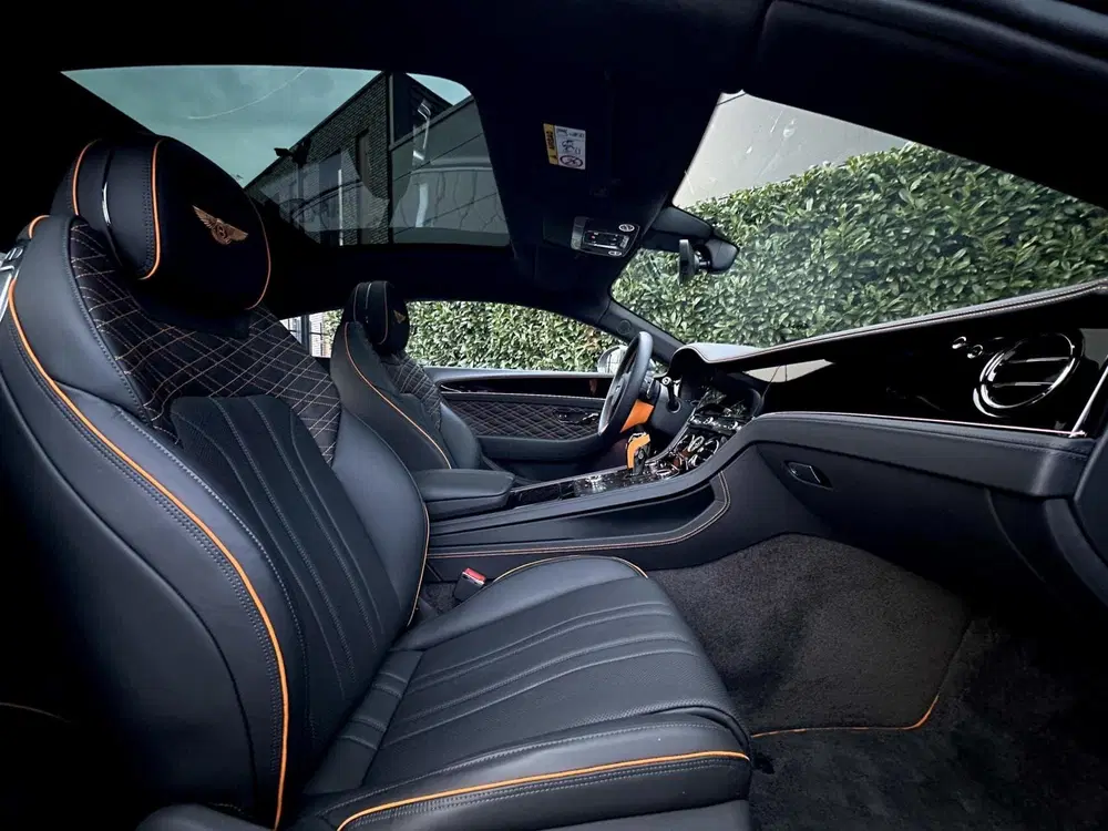 Bentley Continental GT 4.0 V8 Hybrid BLACK EDITION MULLINER uit 2025, foto 11
