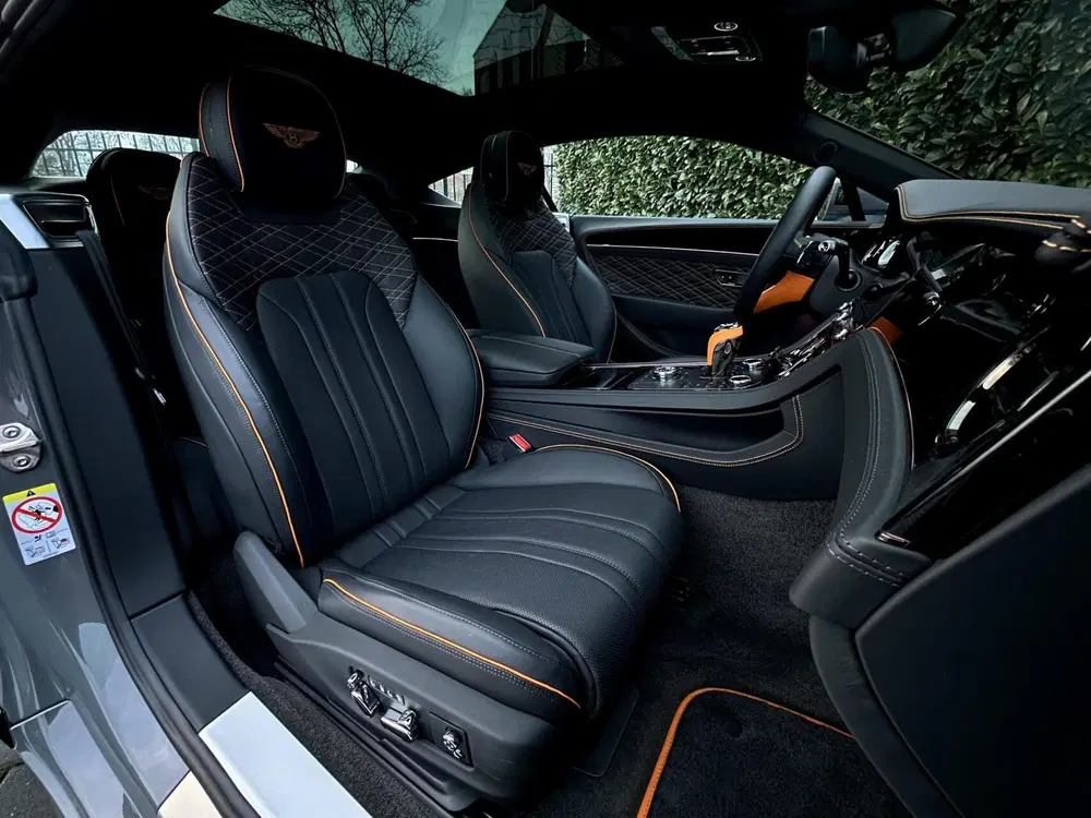 Bentley Continental GT 4.0 V8 Hybrid BLACK EDITION MULLINER uit 2025, foto 13