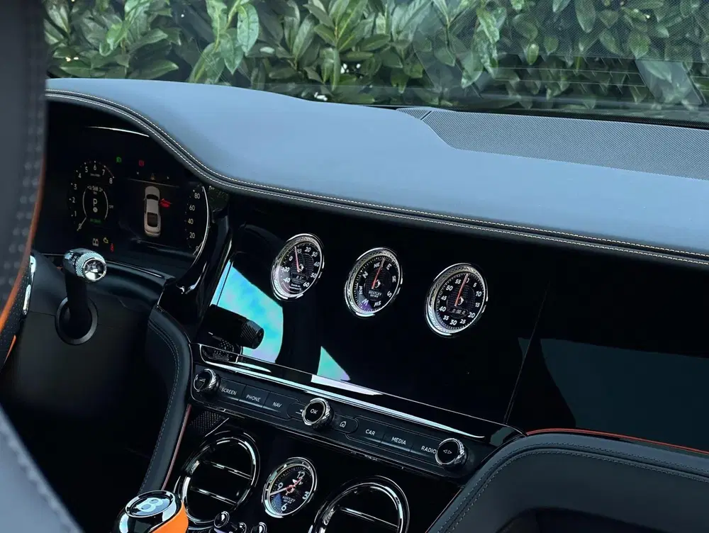 Bentley Continental GT 4.0 V8 Hybrid BLACK EDITION MULLINER uit 2025, foto 7