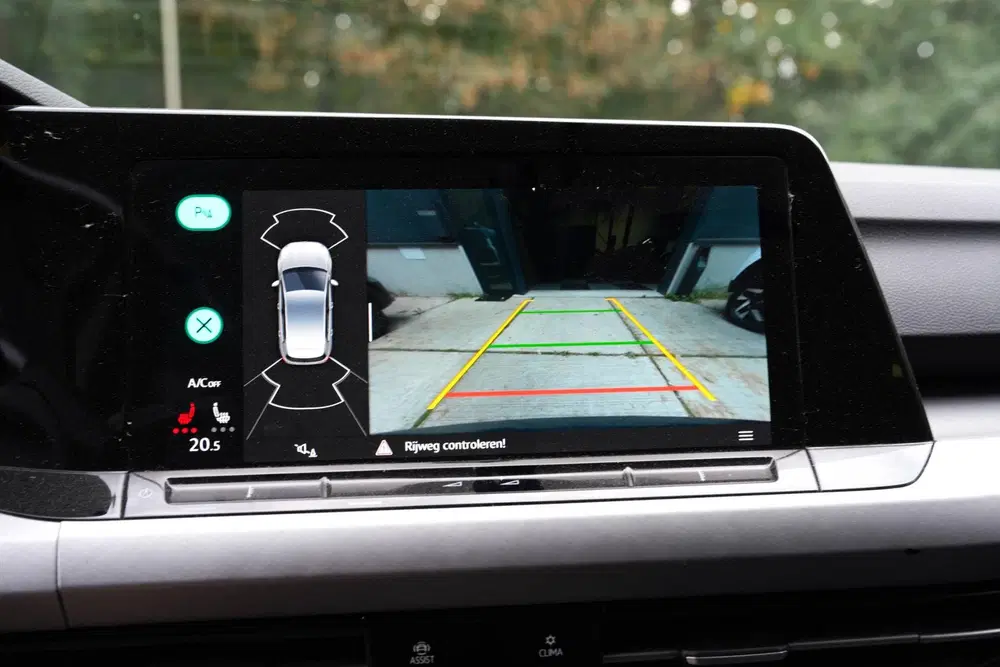 Volkswagen Golf 1.5 eTSI Pano uit 2023, foto 14