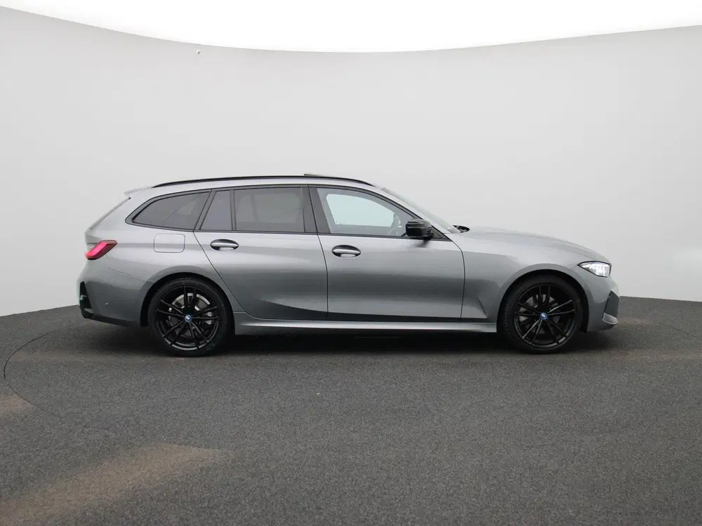 BMW 3-serie 320e uit 2024, foto 6