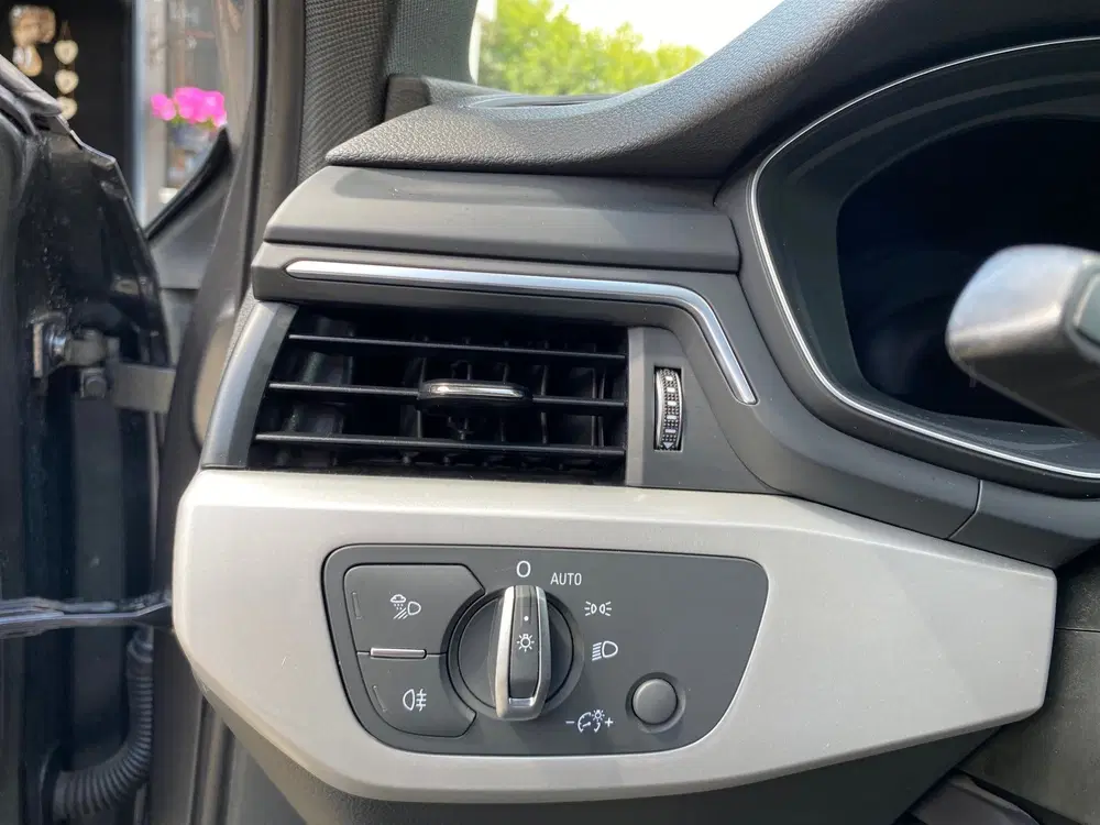 Audi A4 35 TDI S edition 2X S-line NIEUWSTAAT XENO uit 2021, foto 11