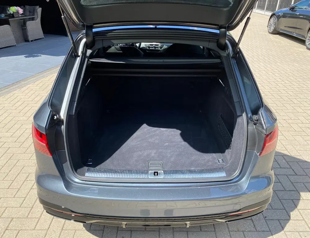 Audi A4 35 TDI S edition 2X S-line NIEUWSTAAT XENO uit 2021, foto 4
