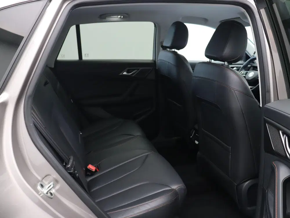 MG HS 1.5 Luxury uit 2025, foto 8