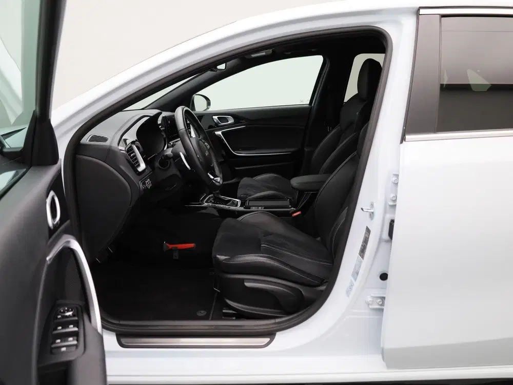 Kia Ceed 1.5 T-GDi GT-Line uit 2022, foto 10