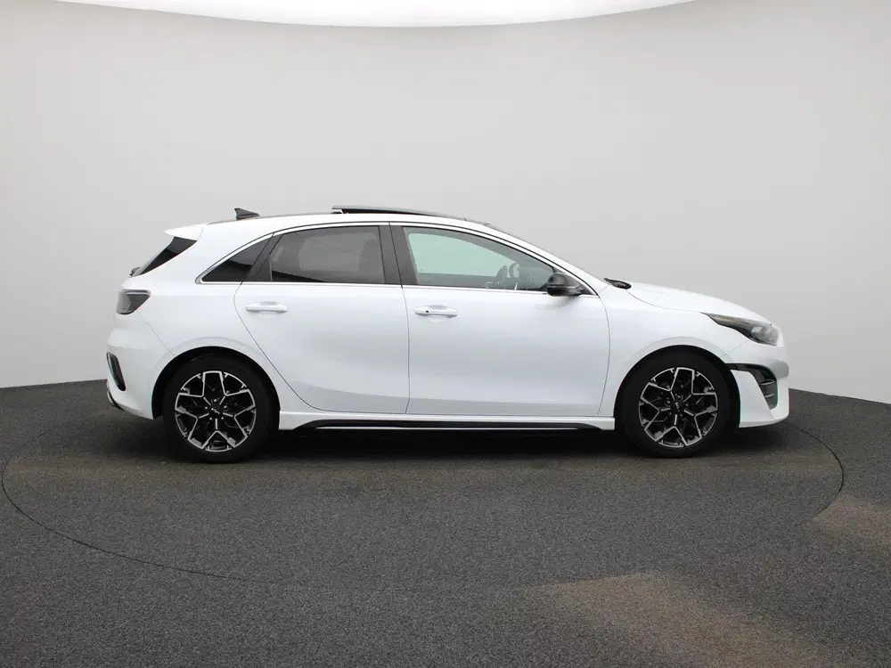 Kia Ceed 1.5 T-GDi GT-Line uit 2022, foto 8