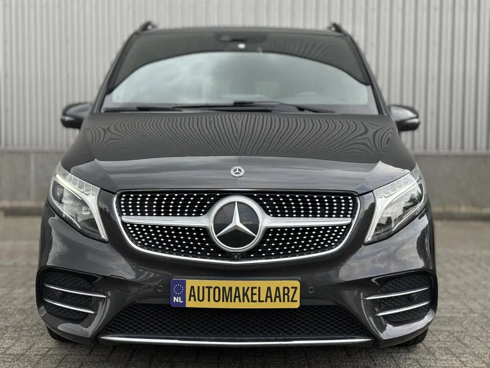 Mercedes-Benz V-Klasse 300d AMG Extra Lang DC L2H1 Avantgard uit 2019, foto 2