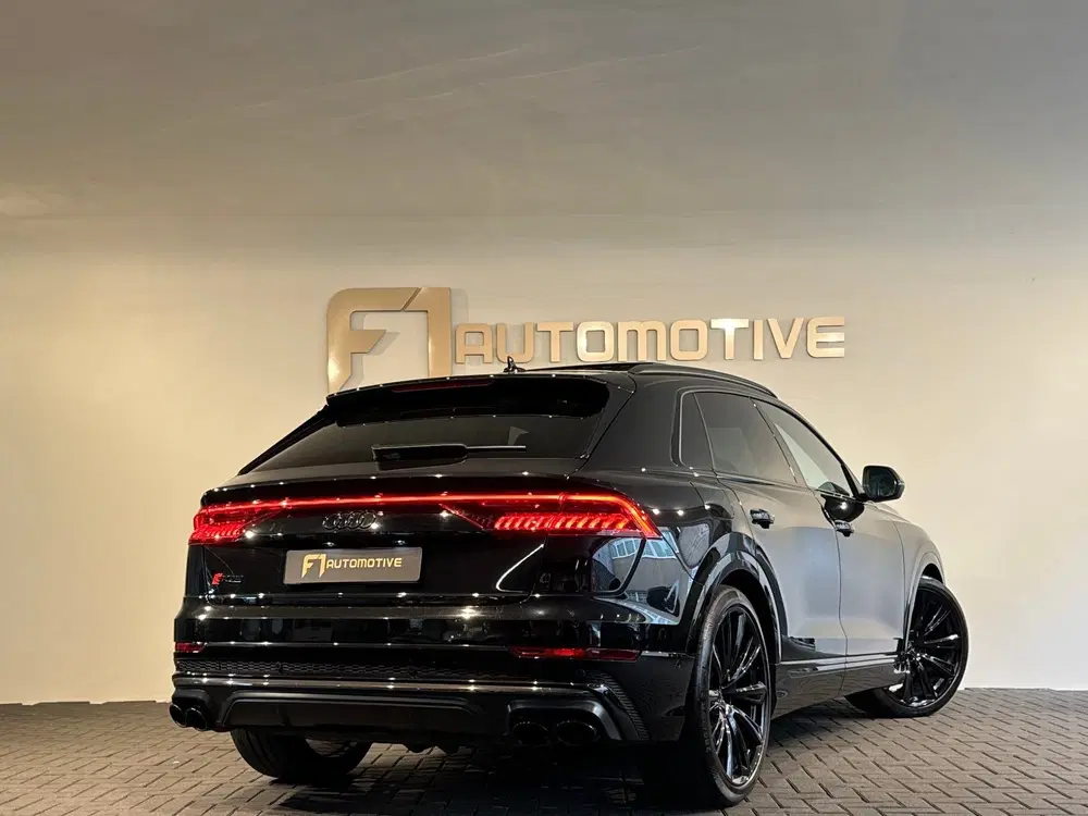 Audi SQ8 4.0 TFSI quattro Carbon uit 2022, foto 7