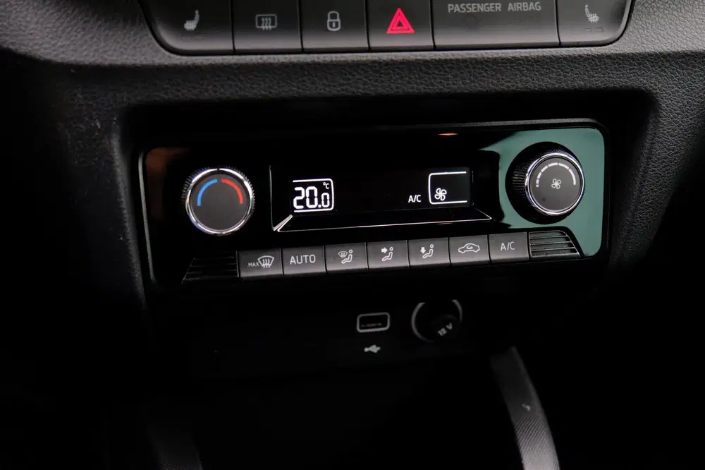 Skoda Fabia 1.0 TSI Monte Carlo Clima uit 2019, foto 13