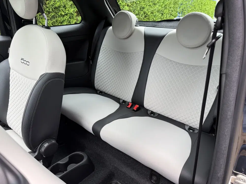Fiat 500 1.0 Hybrid Dolcevita l PANO-DAK l LEDER l uit 2022, foto 7